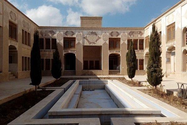مرمت عمارت موسی خانی شهربابک شروع شد