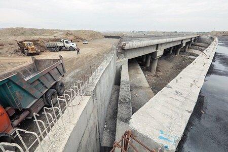 بهره برداری از پل کن تا خاتمه مهر ، احداث پارکینگ طبقاتی در دل بافت فرسوده تهران